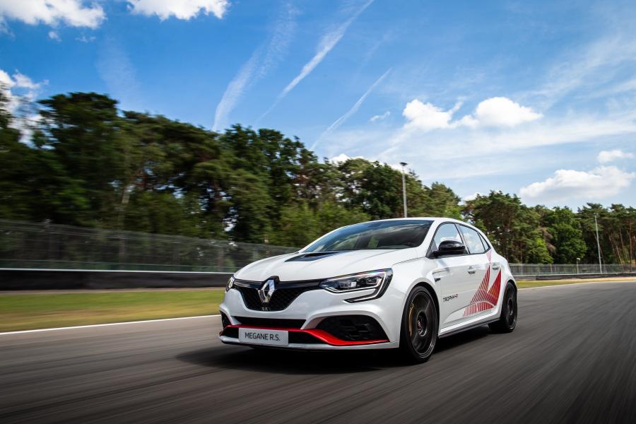  Renault Megane R.S. Trophy-R 2019 года  (WW) (фото 26 из 49)